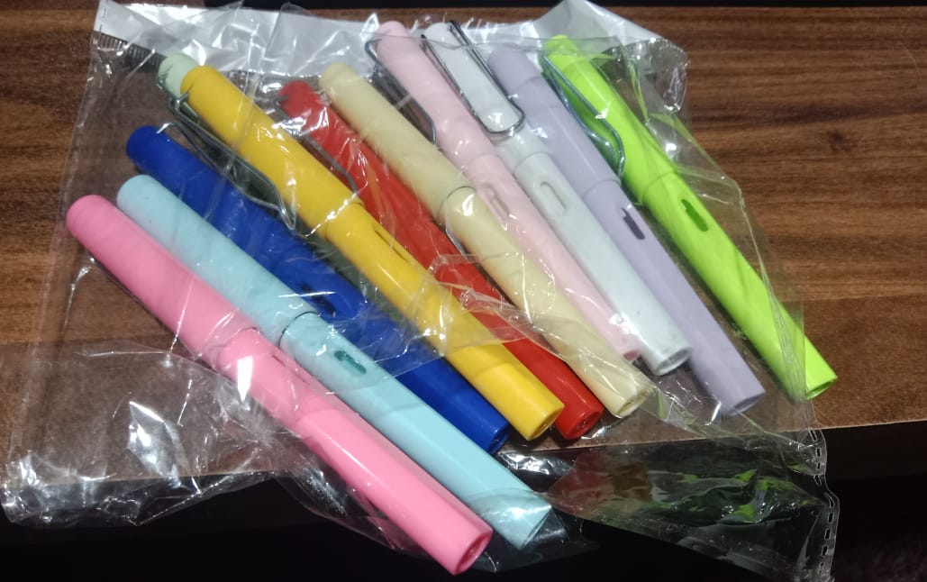 2-in-1 Everlasting Magic Pencil with Replaceable Eraser  (1 Pc / Mix Color)